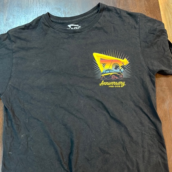Black In n Out shirt - Picture 1 of 3